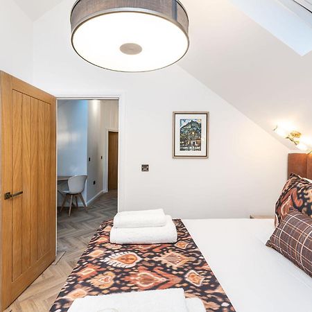 The Coach House Apartment Edinburgh Bagian luar foto