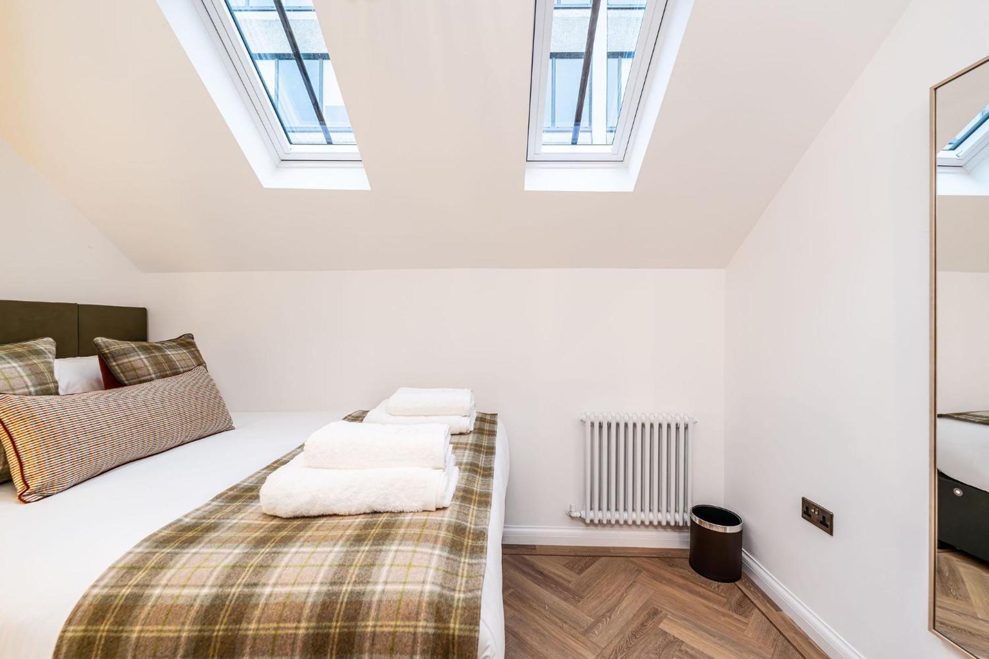The Coach House Apartment Edinburgh Bagian luar foto